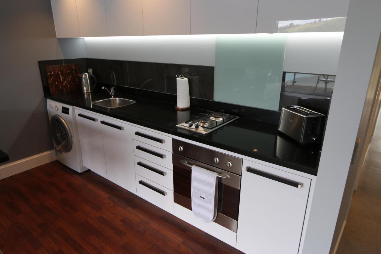 Alpine Village - 2 Bedroom Executive Apartment Квинстаун Экстерьер фото