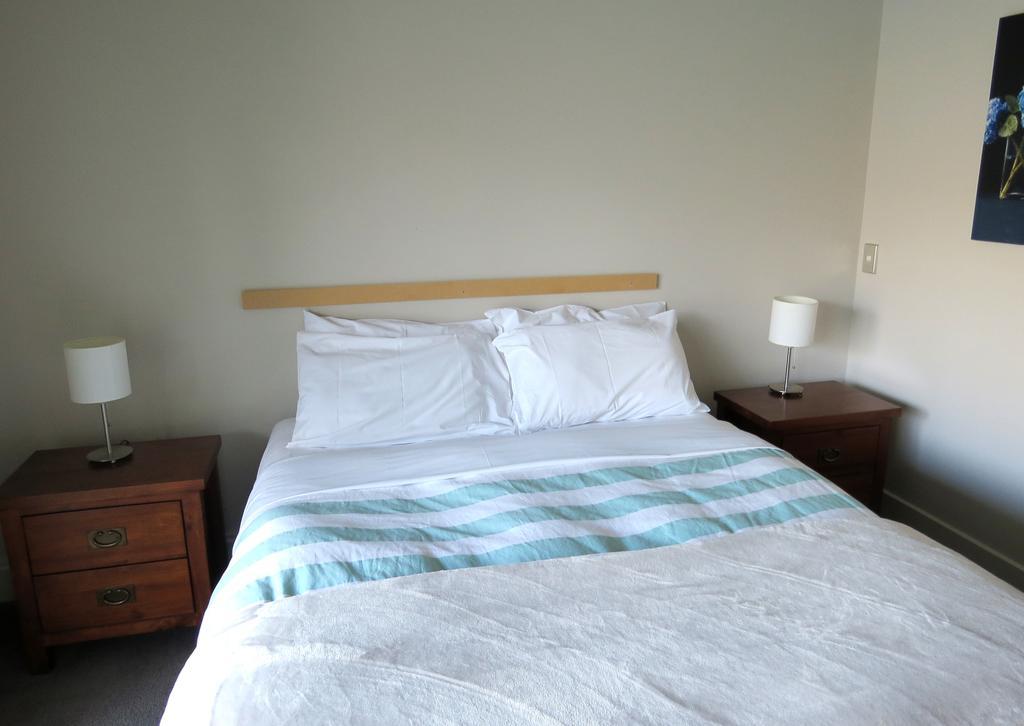 Alpine Village - 2 Bedroom Executive Apartment Квинстаун Экстерьер фото