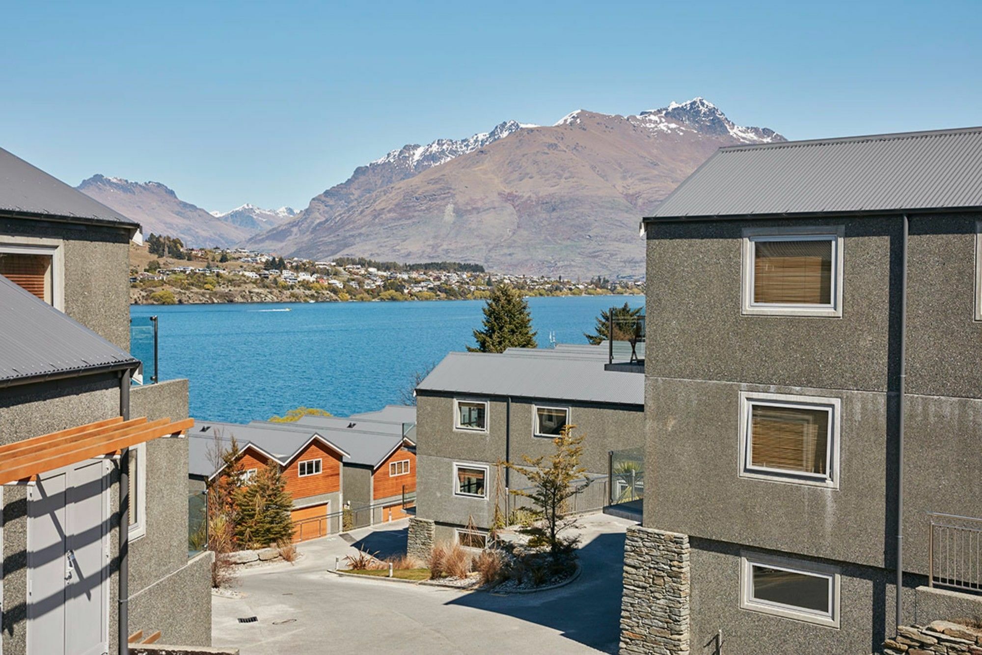Alpine Village - 2 Bedroom Executive Apartment Квинстаун Экстерьер фото