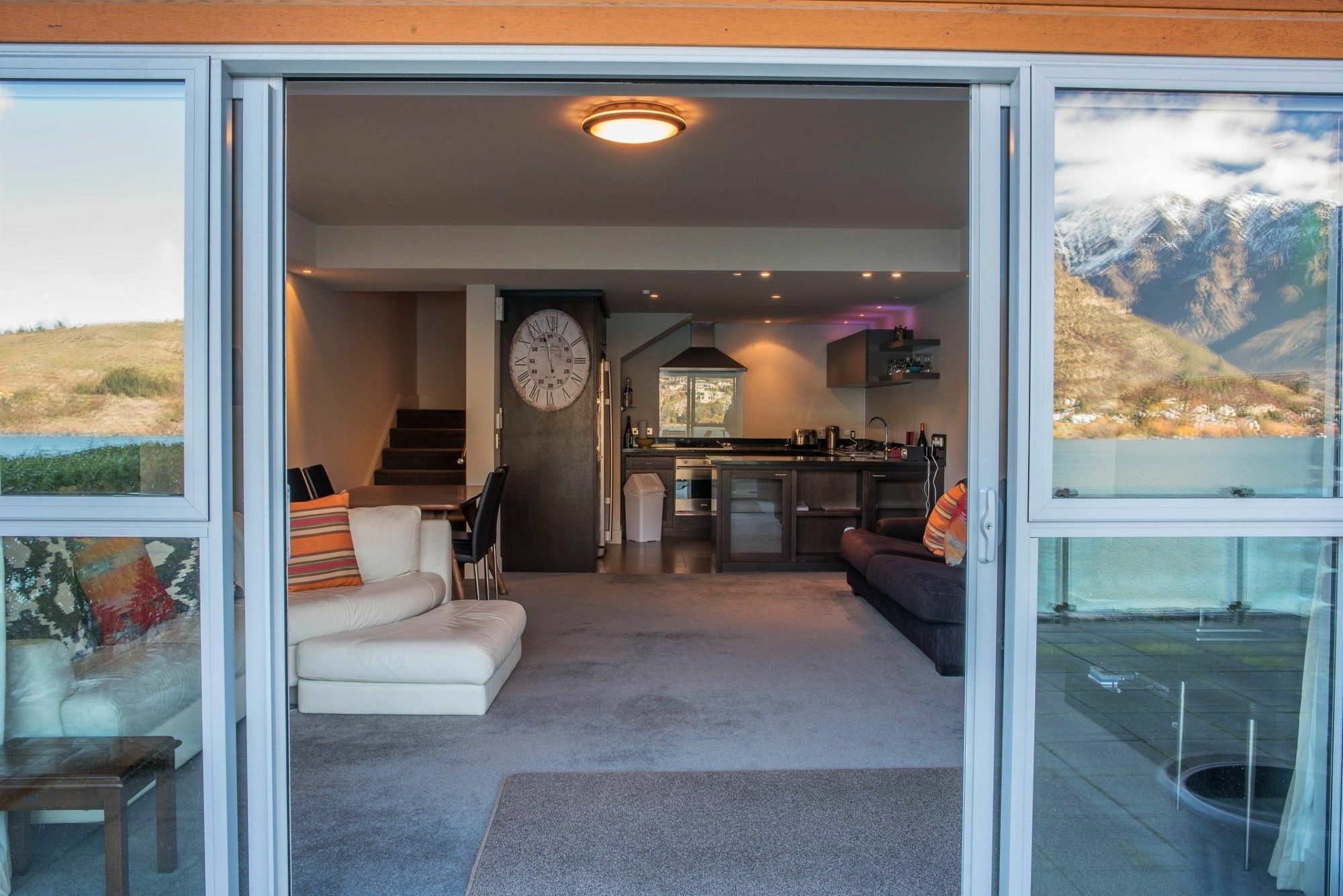 Alpine Village - 2 Bedroom Executive Apartment Квинстаун Экстерьер фото