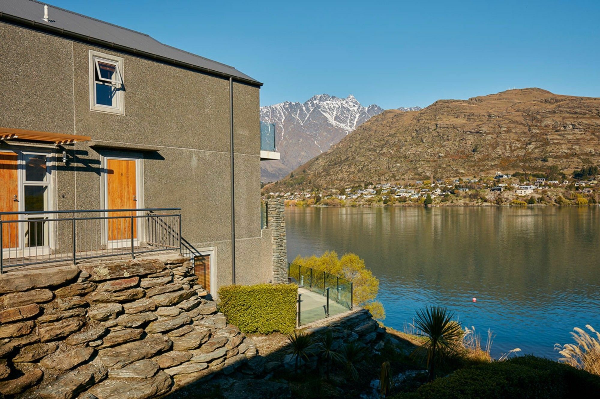 Alpine Village - 2 Bedroom Executive Apartment Квинстаун Экстерьер фото
